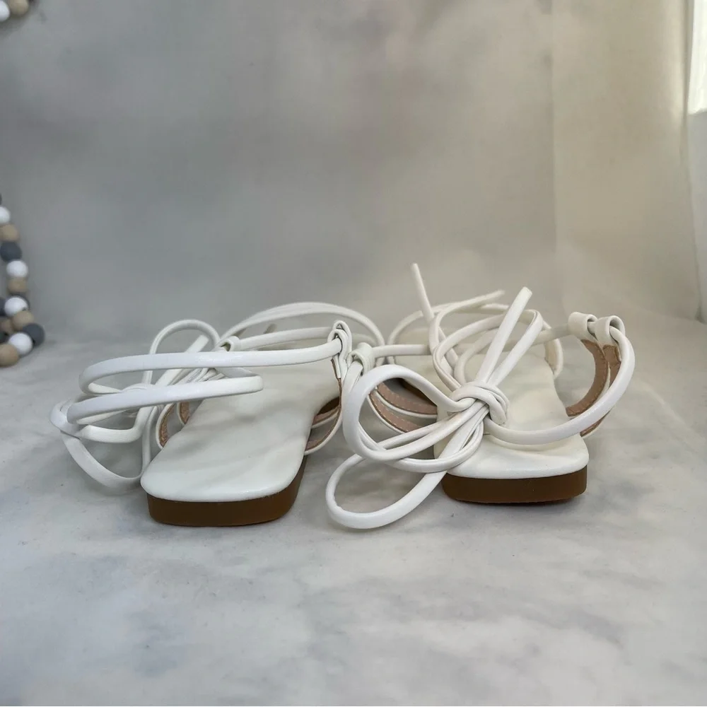 Girls White Block Heel Sandals with Ankle Straps size 4